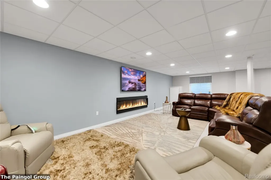 54491 Preston Pines Lane Shelby Charter Township MI 48315