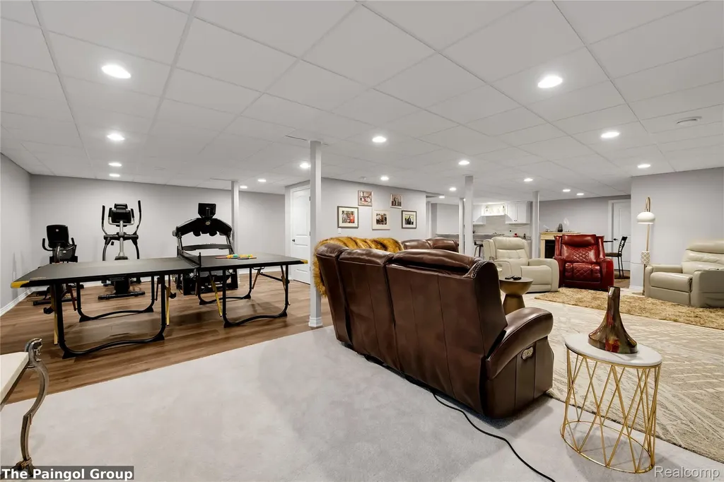 54491 Preston Pines Lane Shelby Charter Township MI 48315