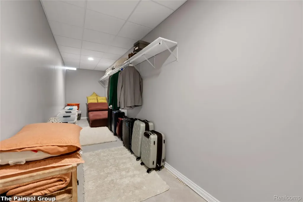 54491 Preston Pines Lane Shelby Charter Township MI 48315