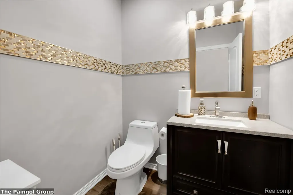 54491 Preston Pines Lane Shelby Charter Township MI 48315