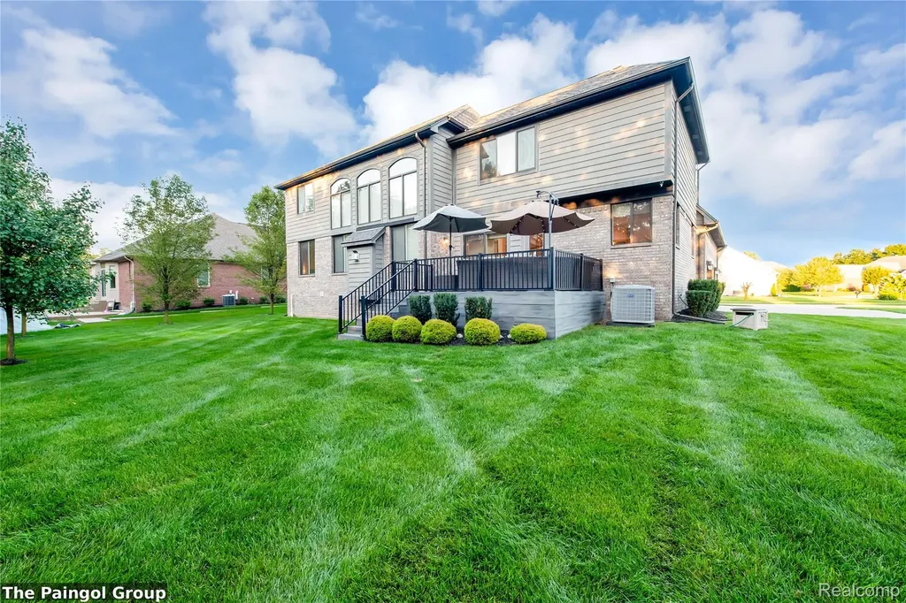 54491 Preston Pines Lane Shelby Charter Township MI 48315