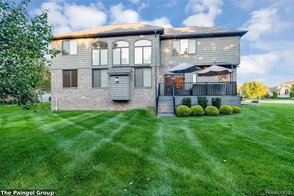 54491 Preston Pines Lane Shelby Charter Township MI 48315