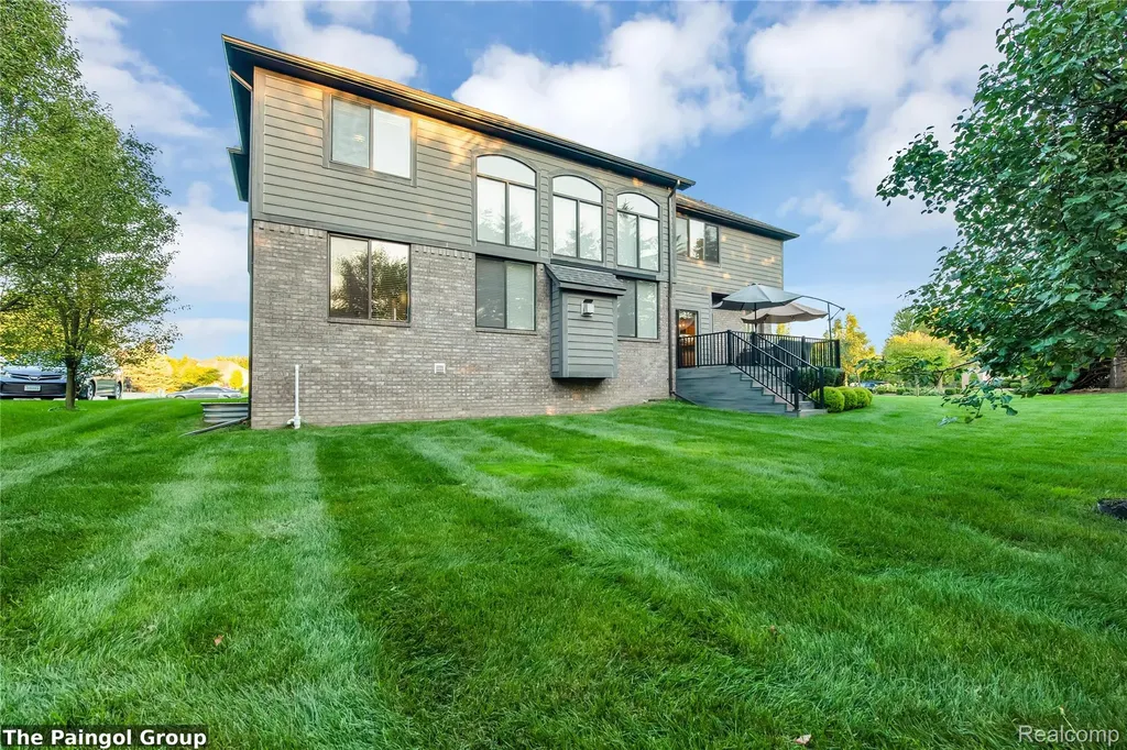 54491 Preston Pines Lane Shelby Charter Township MI 48315
