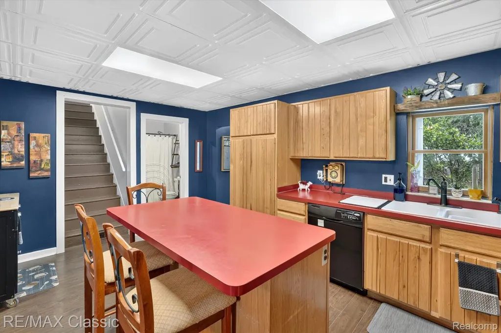 352 Meribah Highland Charter Township MI 48356