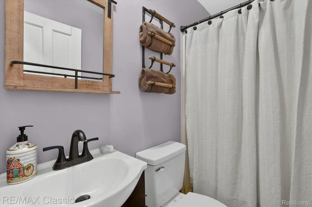 352 Meribah Highland Charter Township MI 48356