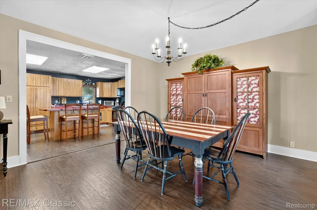 352 Meribah Highland Charter Township MI 48356