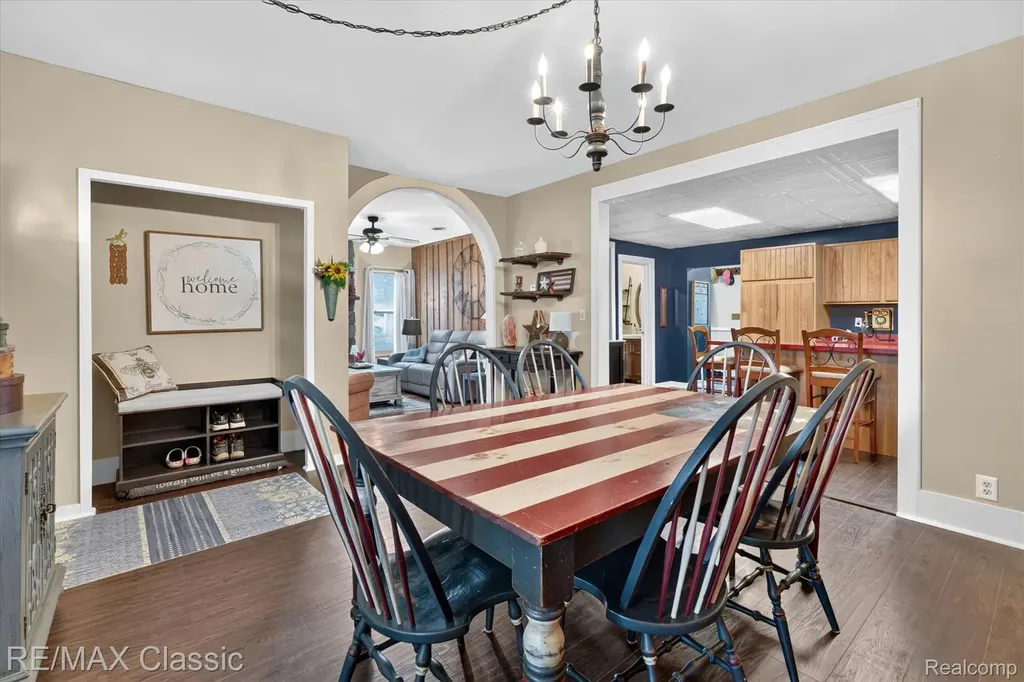 352 Meribah Highland Charter Township MI 48356