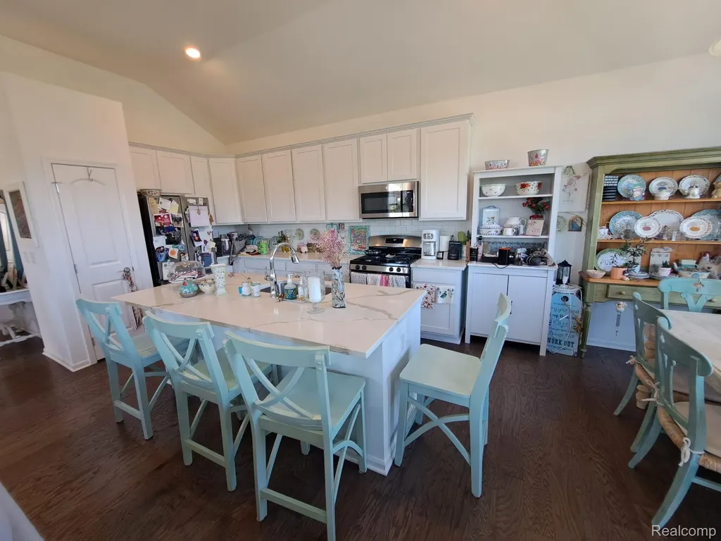 49503 Lantern Way Canton Charter Township MI 48188