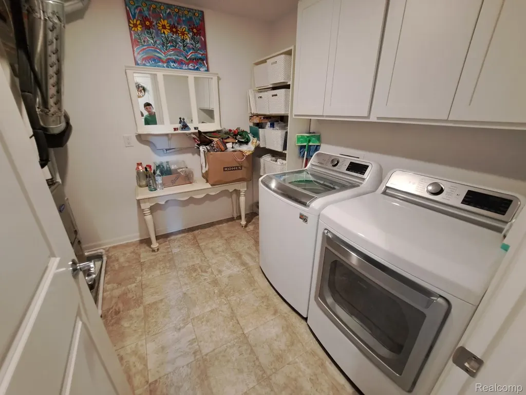 49503 Lantern Way Canton Charter Township MI 48188
