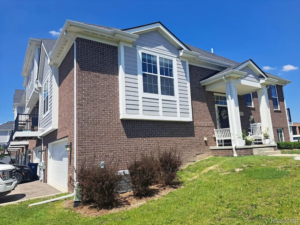 49503 Lantern Way Canton Charter Township MI 48188