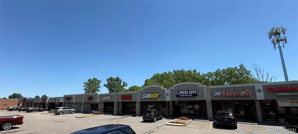 40070 Hayes Clinton Charter Township MI 48038