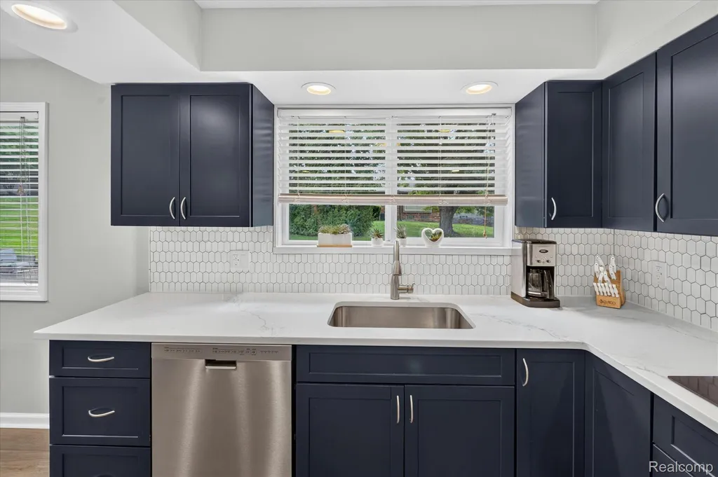 31136 Carriage Hill Court Farmington Hills City MI 48331