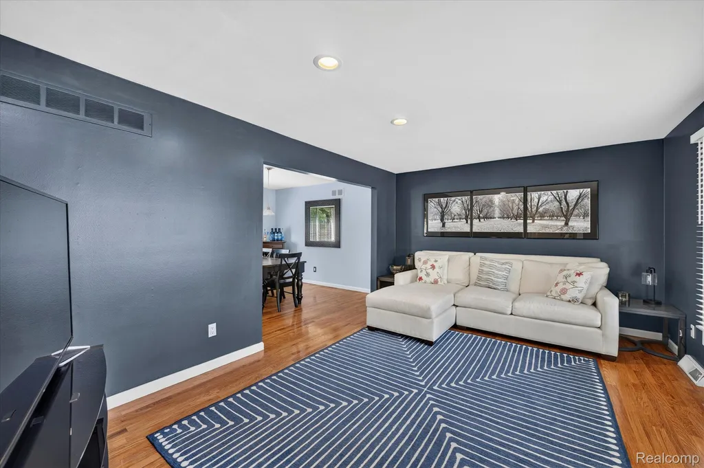 31136 Carriage Hill Court Farmington Hills City MI 48331