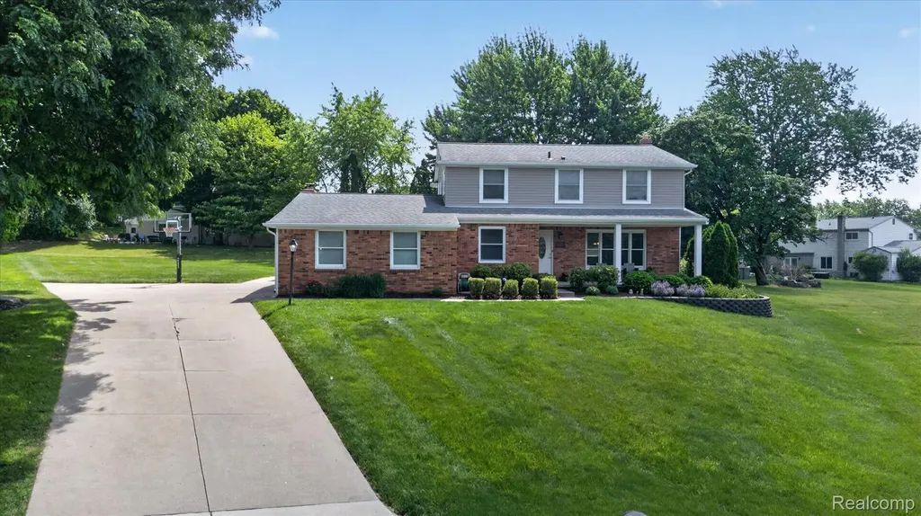 31136 Carriage Hill Court Farmington Hills City MI 48331