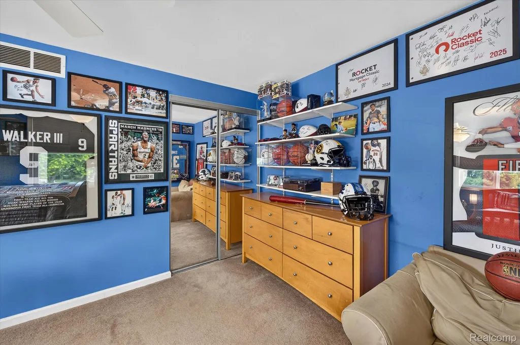 31136 Carriage Hill Court Farmington Hills City MI 48331