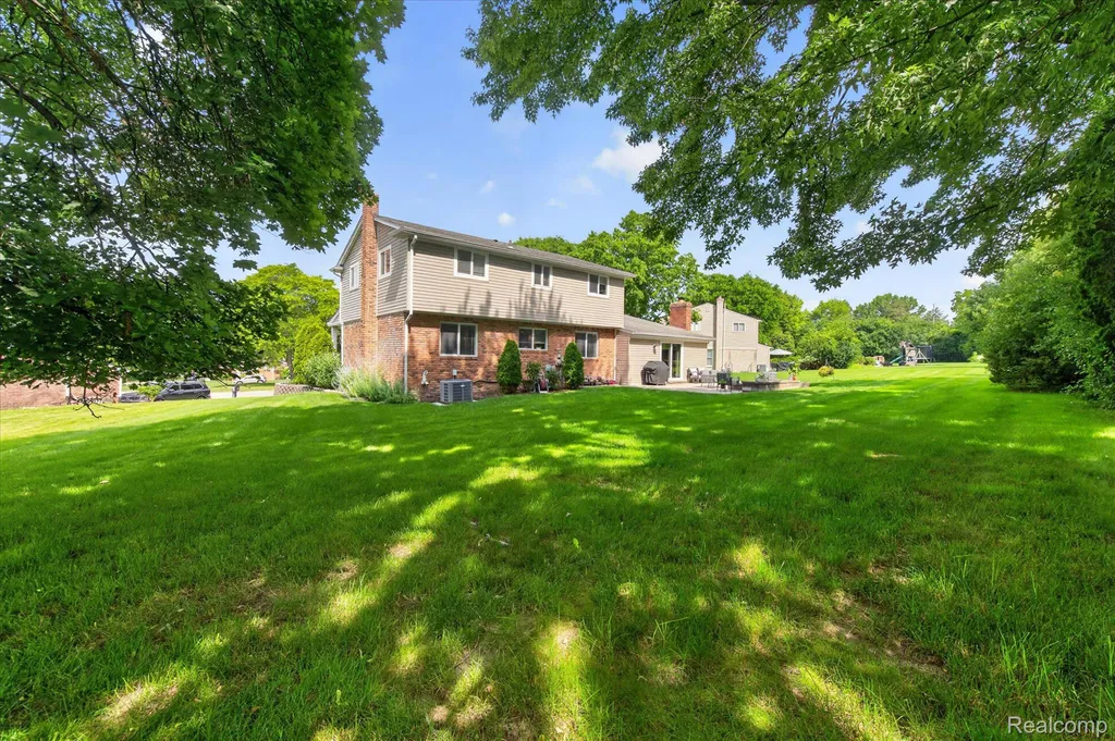 31136 Carriage Hill Court Farmington Hills City MI 48331