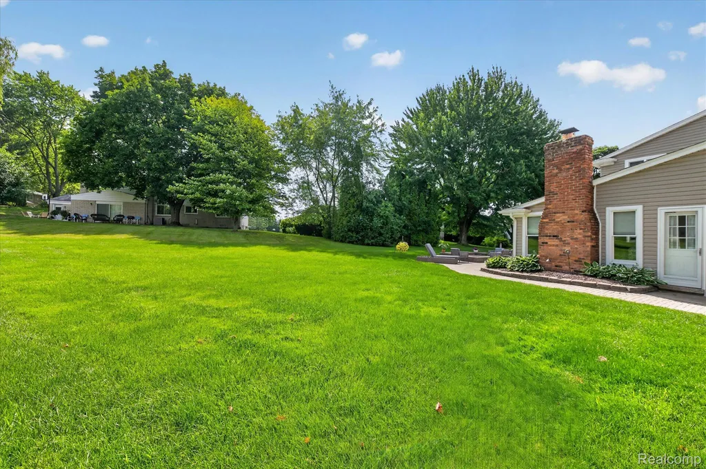 31136 Carriage Hill Court Farmington Hills City MI 48331