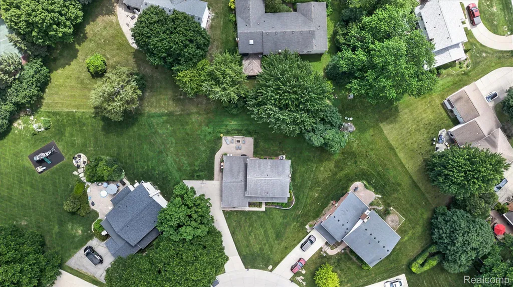 31136 Carriage Hill Court Farmington Hills City MI 48331