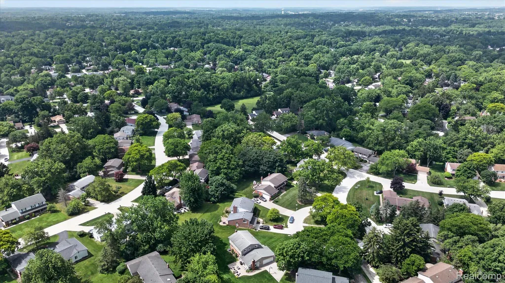 31136 Carriage Hill Court Farmington Hills City MI 48331