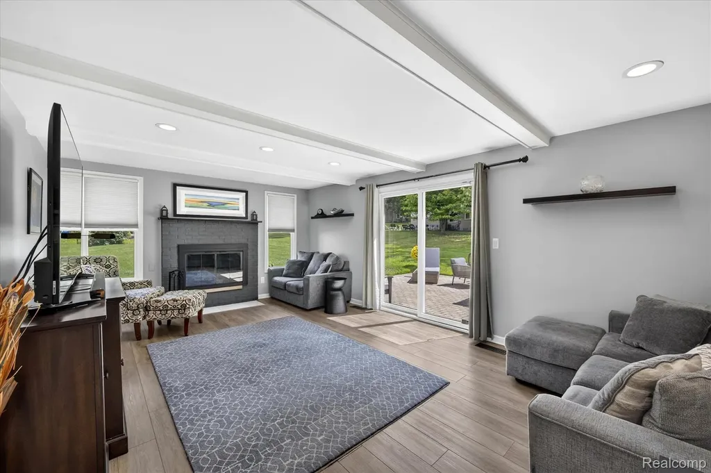 31136 Carriage Hill Court Farmington Hills City MI 48331
