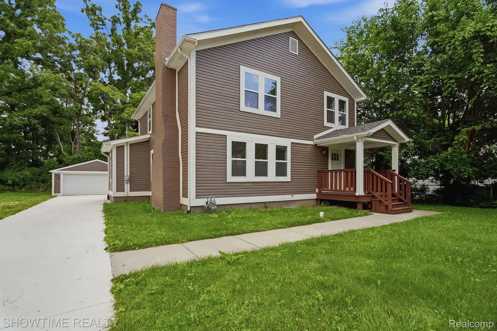 19320 Gaylord Redford Charter Township MI 48240
