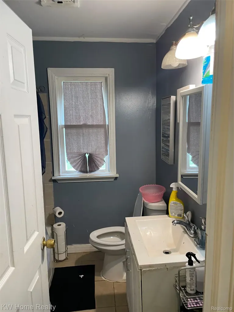 19350 Glastonbury Road Detroit City MI 48219