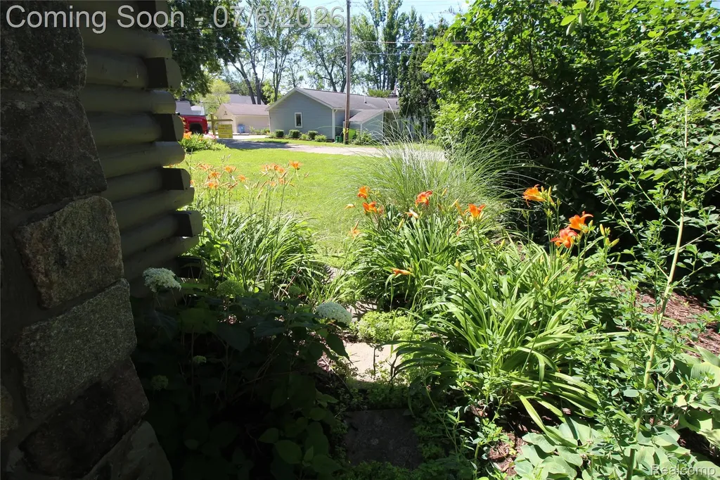 11144 Beryl Drive White Lake Charter Township MI 48386