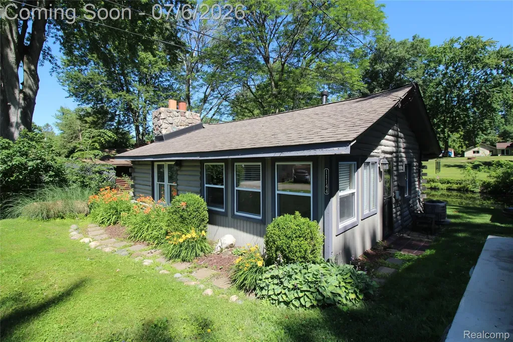 11144 Beryl Drive White Lake Charter Township MI 48386
