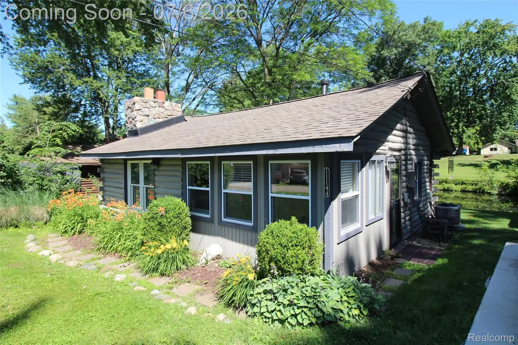 11144 Beryl Drive White Lake Charter Township MI 48386