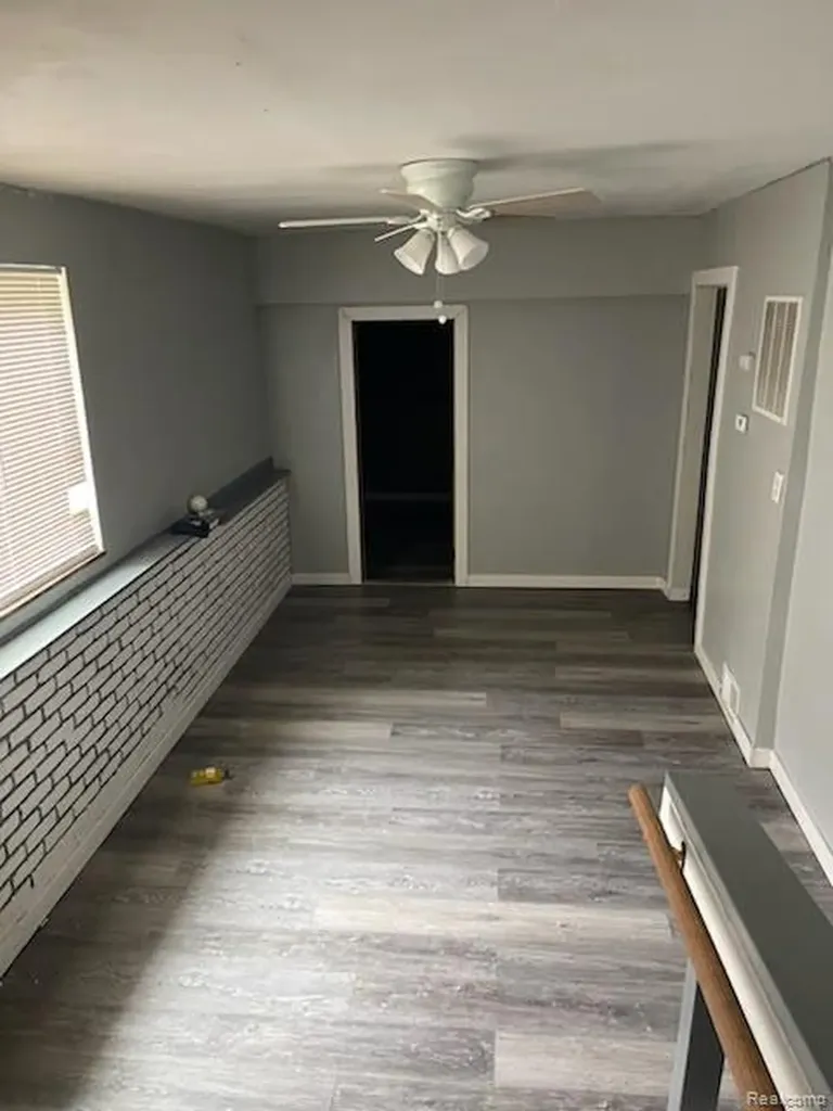 334 S 24th Street Buena Vista Charter Township MI 48601