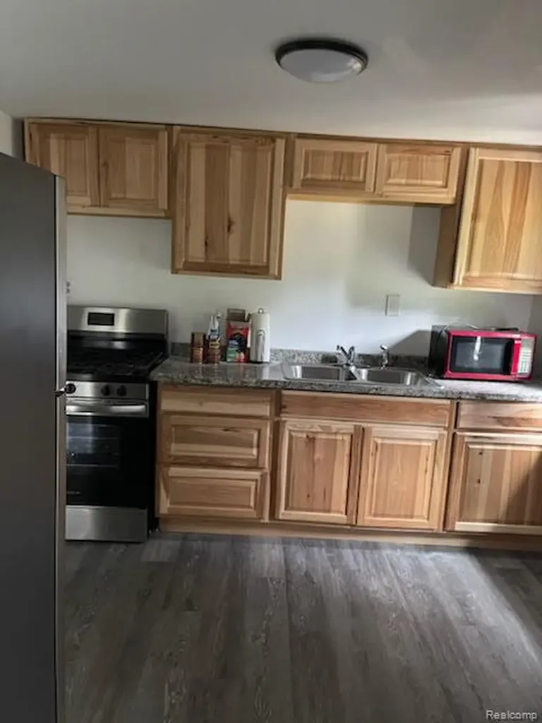 334 S 24th Street Buena Vista Charter Township MI 48601