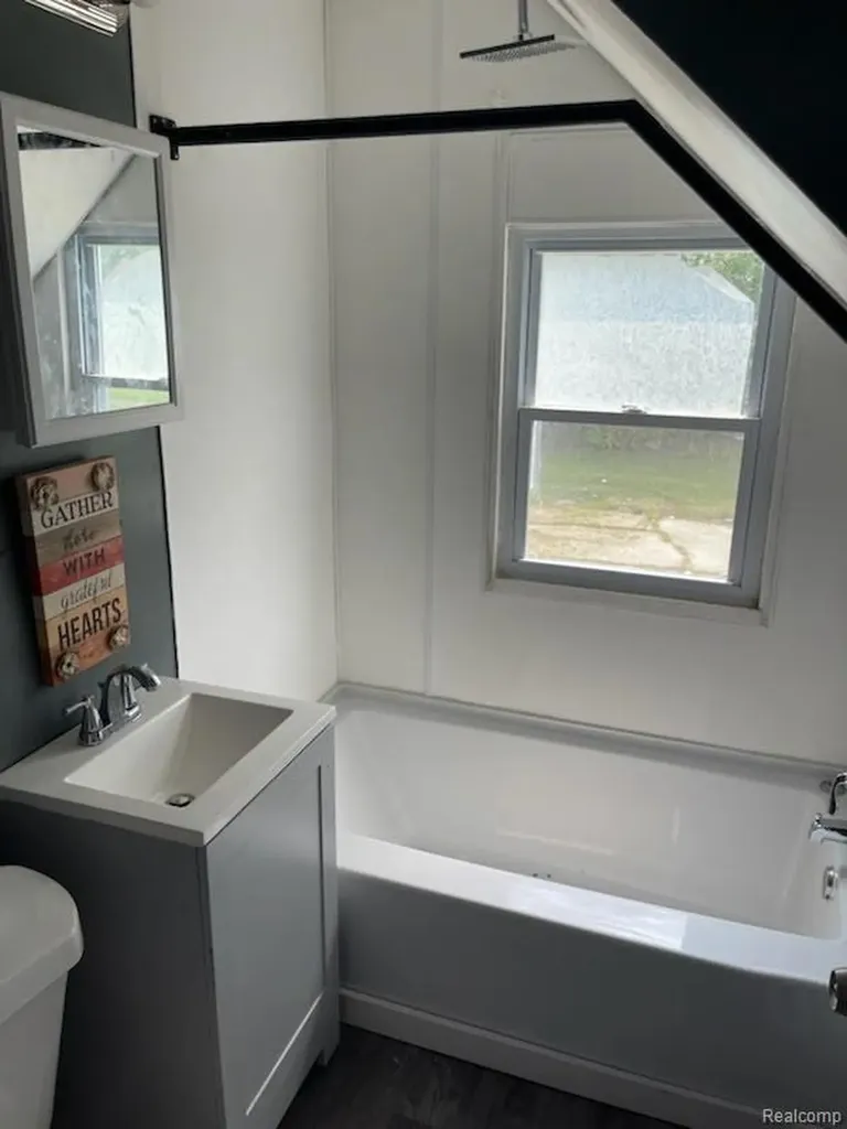 334 S 24th Street Buena Vista Charter Township MI 48601