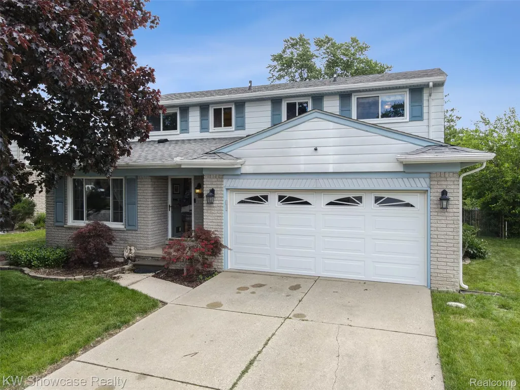 27390 Everett Street Southfield City MI 48076