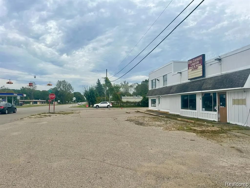 5505 Davison Road Elba Township MI 48446