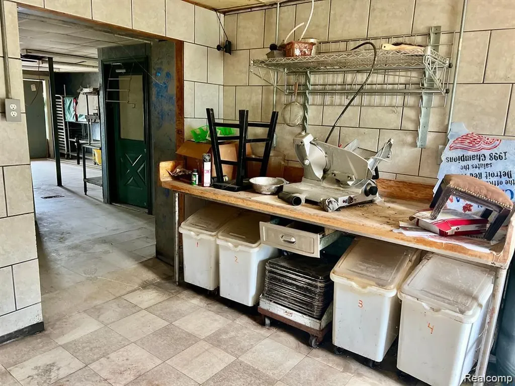 5505 Davison Road Elba Township MI 48446