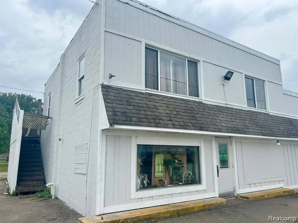 5505 Davison Road Elba Township MI 48446