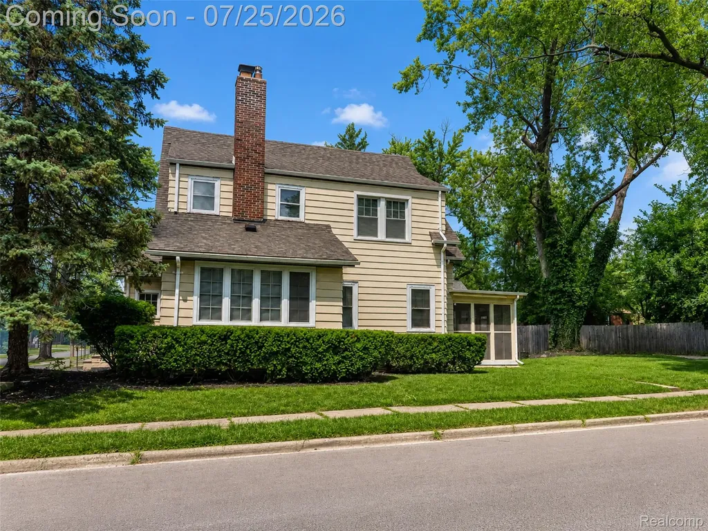217 Navajo Avenue Pontiac City MI 48341