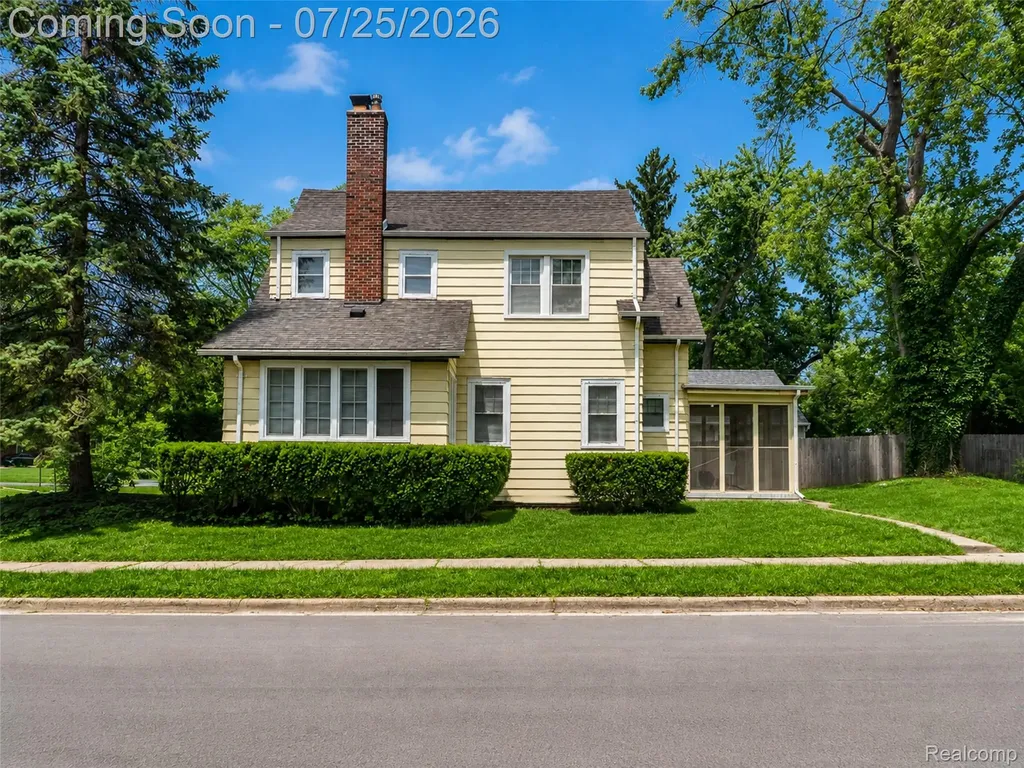 217 Navajo Avenue Pontiac City MI 48341