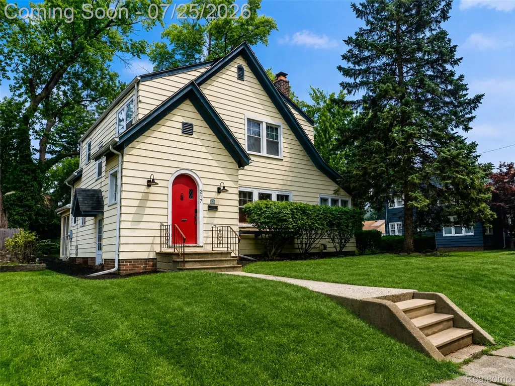 217 Navajo Avenue Pontiac City MI 48341
