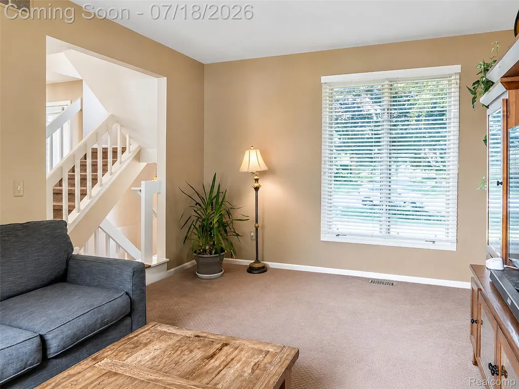 2545 Cedar Key Drive Lake Orion Village MI 48360