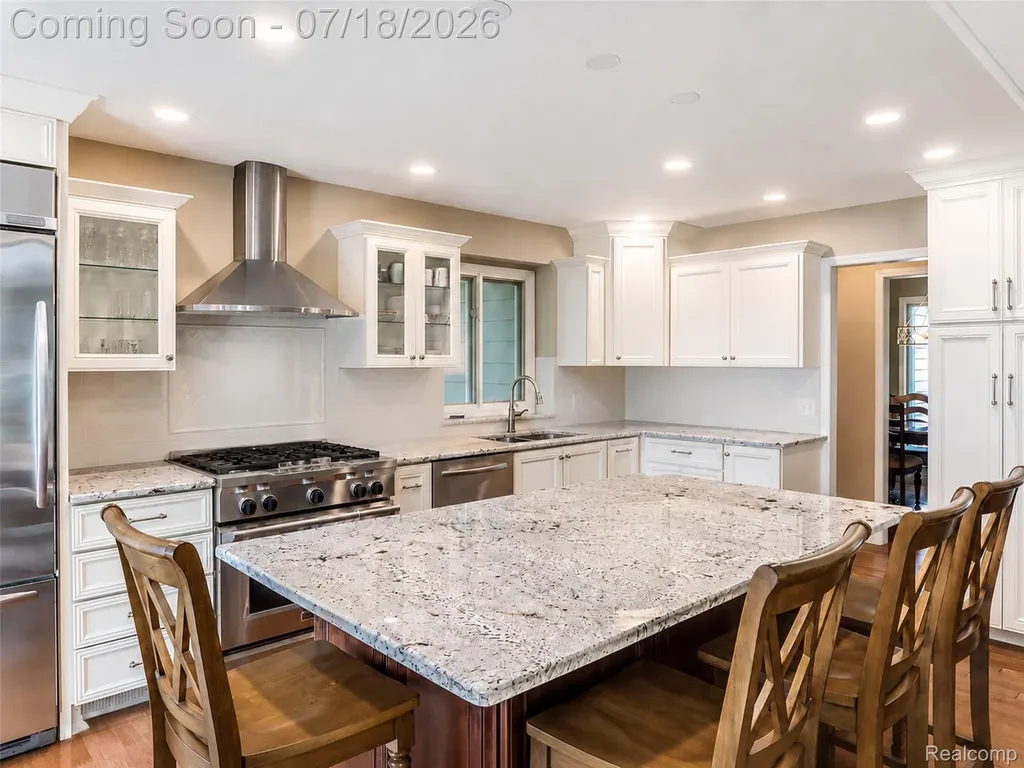 2545 Cedar Key Drive Lake Orion Village MI 48360