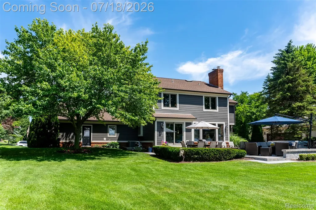 2545 Cedar Key Drive Lake Orion Village MI 48360