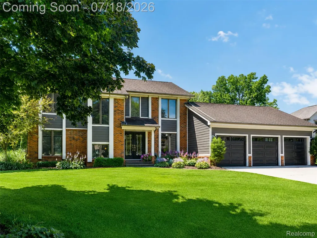 2545 Cedar Key Drive Lake Orion Village MI 48360