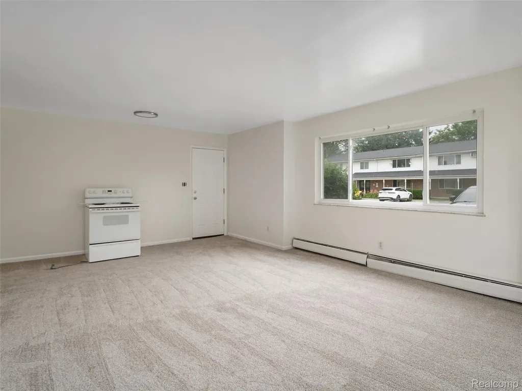 38576 Meadowdale Street Clinton Charter Township MI 48036