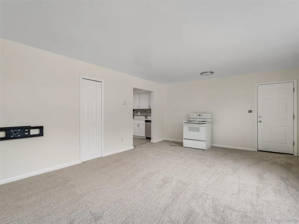 38576 Meadowdale Street Clinton Charter Township MI 48036
