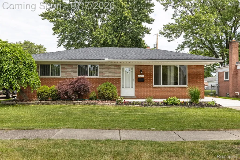 27268 Wagner Drive Warren City MI 48093