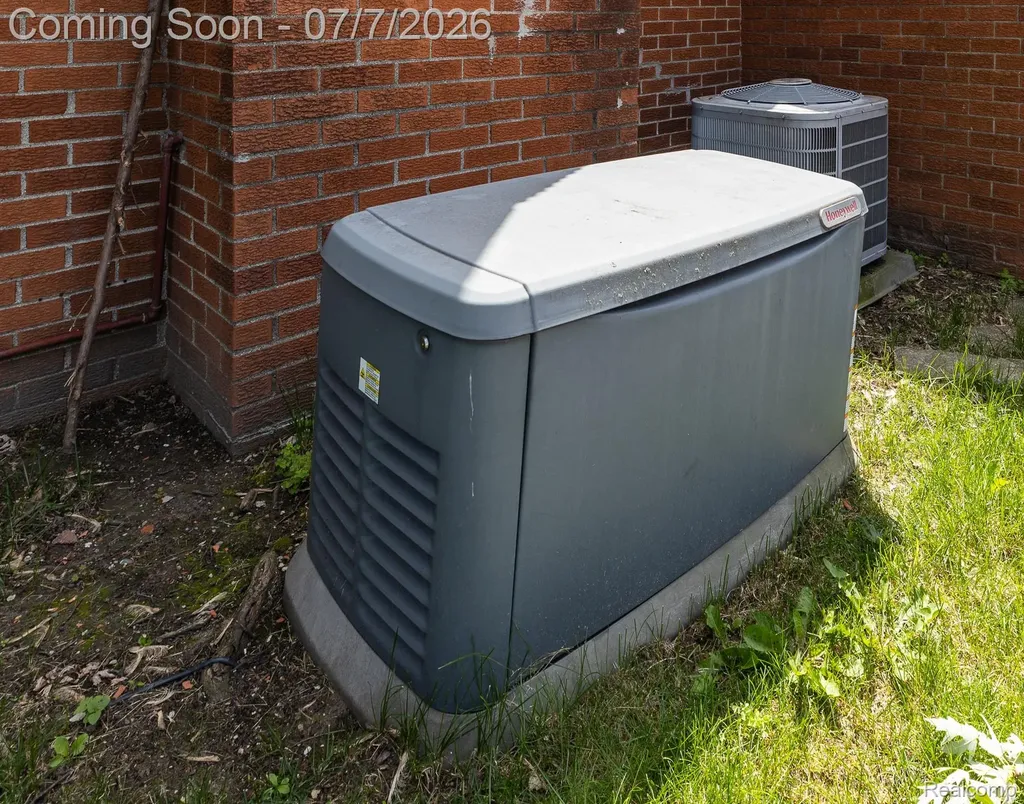 27268 Wagner Drive Warren City MI 48093