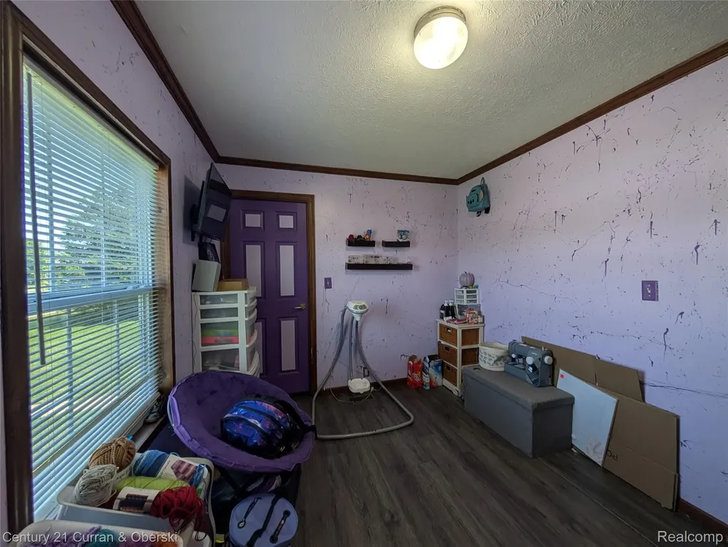 29319 Maple Flat Rock City MI 48134