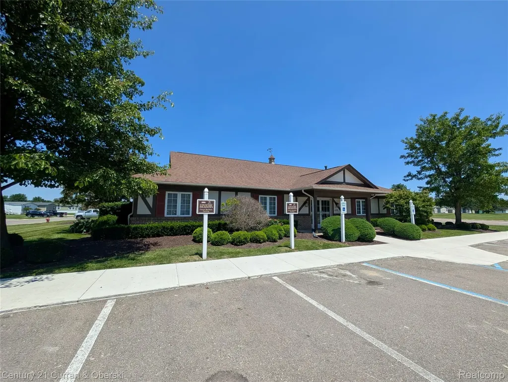 29319 Maple Flat Rock City MI 48134