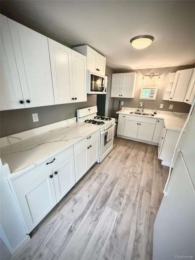 50730 Fairchild Road Chesterfield Township MI 48051